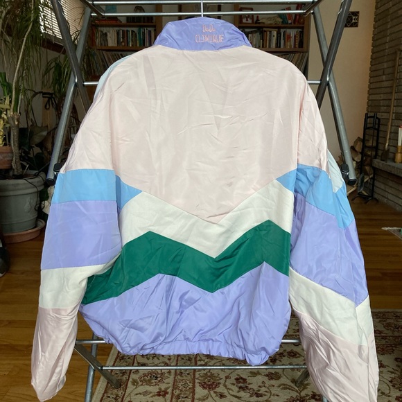 Spring Windbreaker, small - Picture 2 of 6